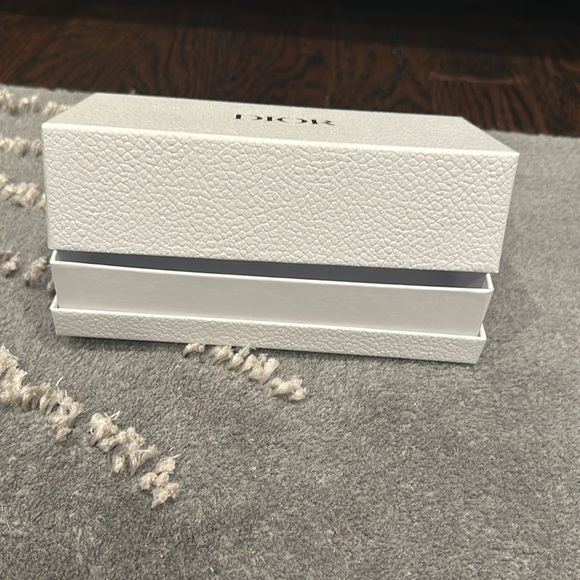 AUTHENTIC CHRISTIAN DIOR BOX STYROFOAM MATERIAL - Picture 4 of 5
